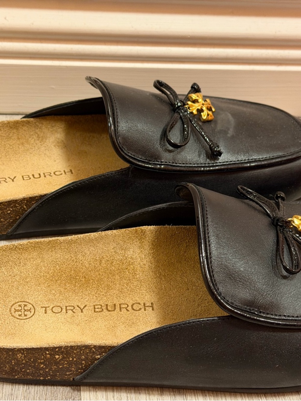 Tory Burch Charm Mule Flats Black - Picture 2 of 3